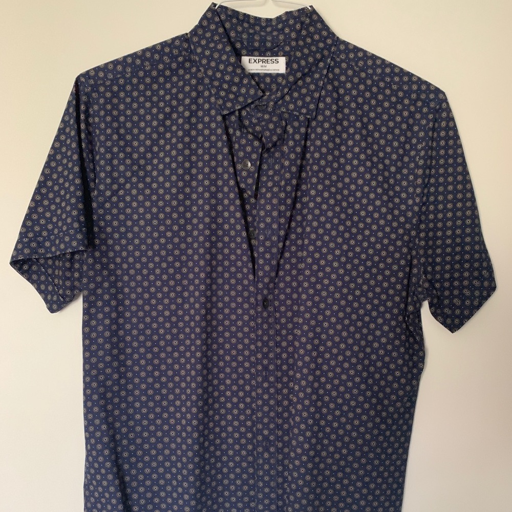 Express short sleeve button down